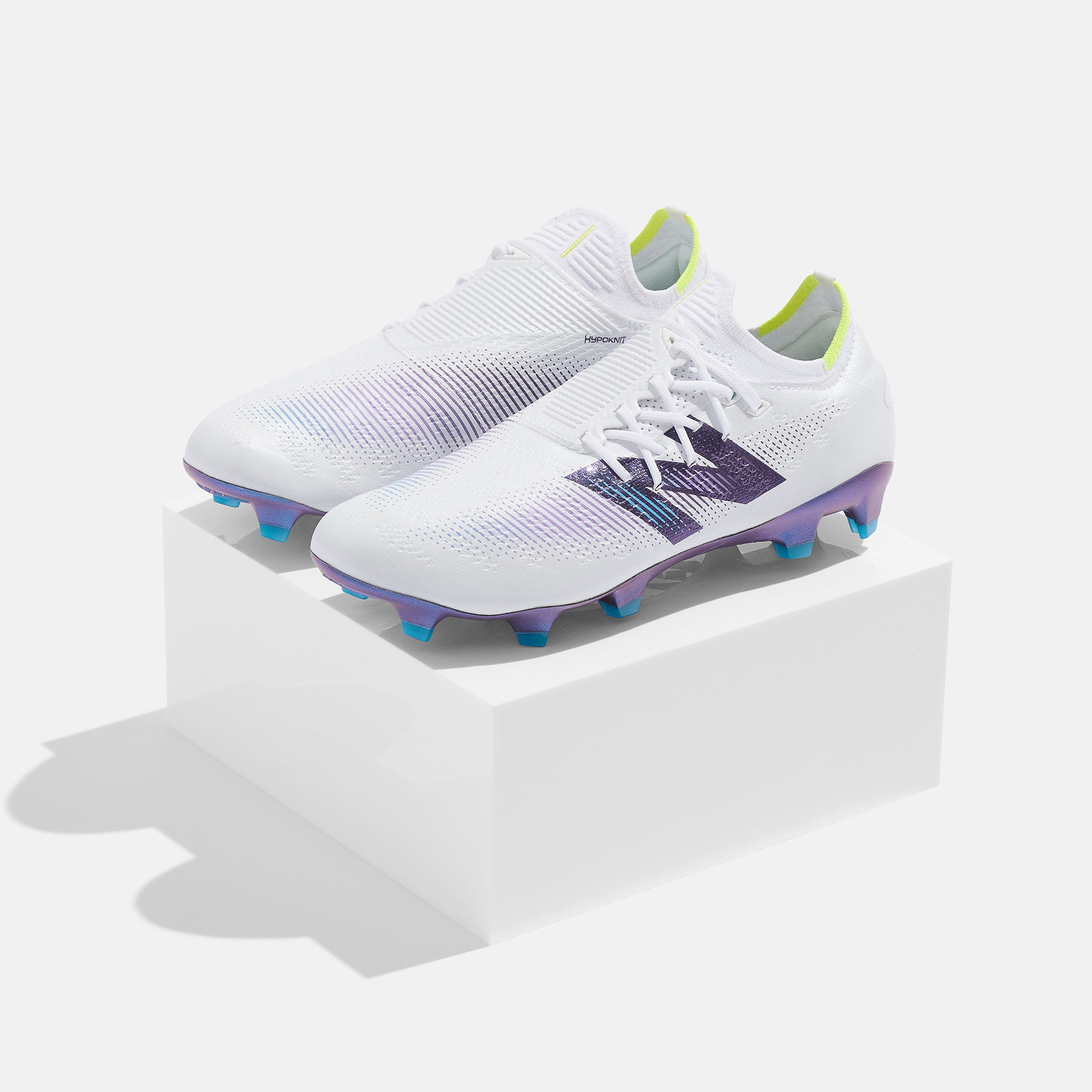 womens new balance soccer cleats