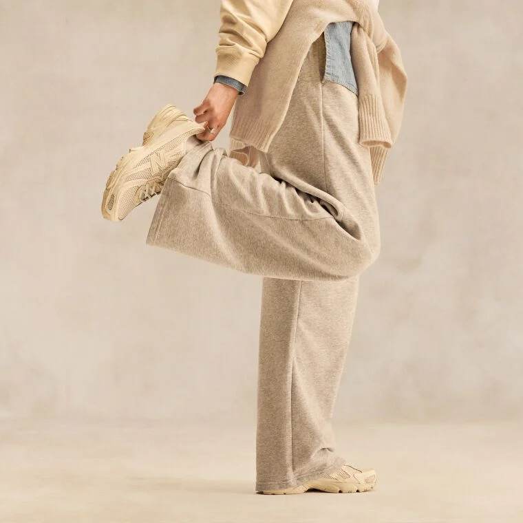 Head to toe outfits&nbsp;in neutral tones.