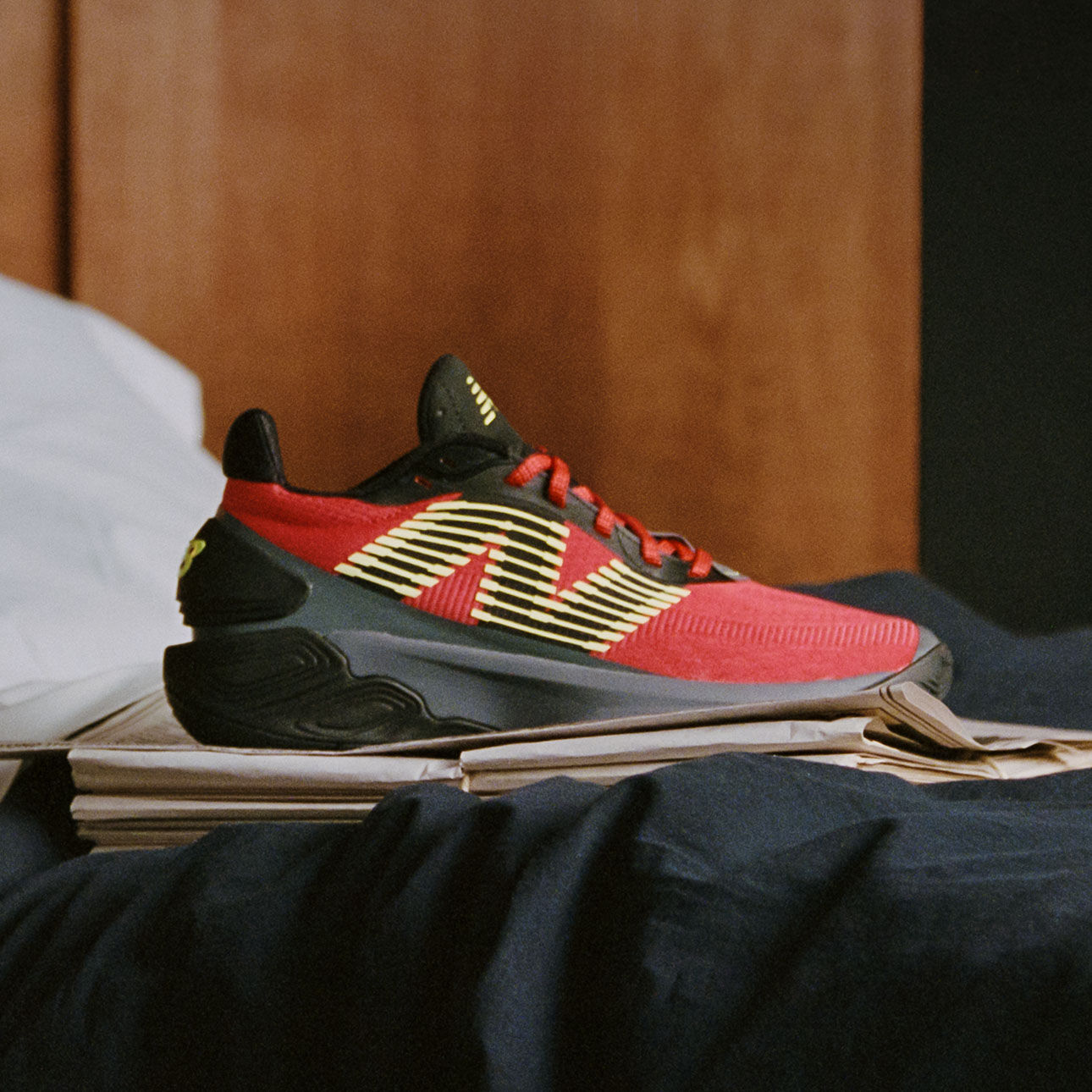 Calzado y ropa de baloncesto New Balance