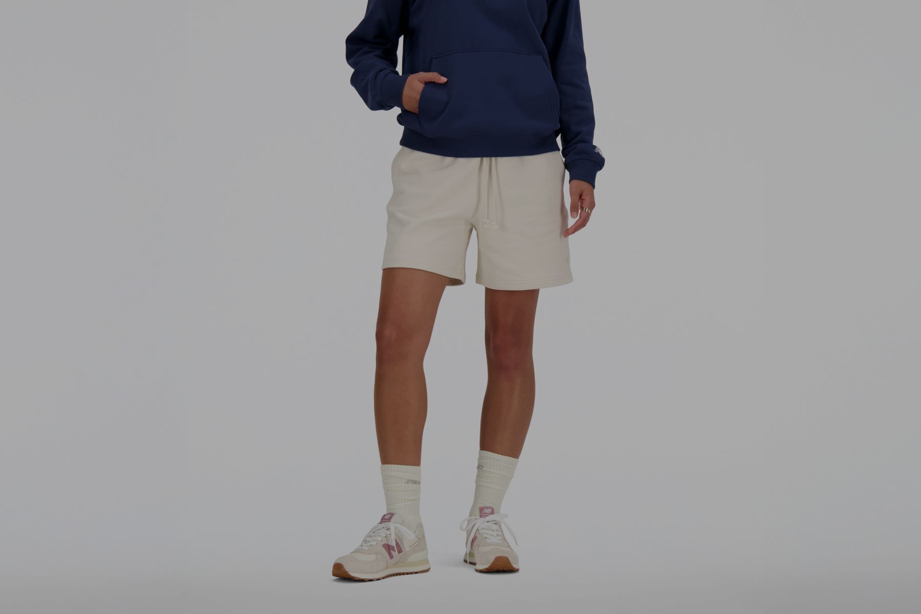 ★★New Balance★★ NBNEF2W022 WOMEN Essential Basic Short S New Balance Women's Sport Essentials Fleece Short, Ash
