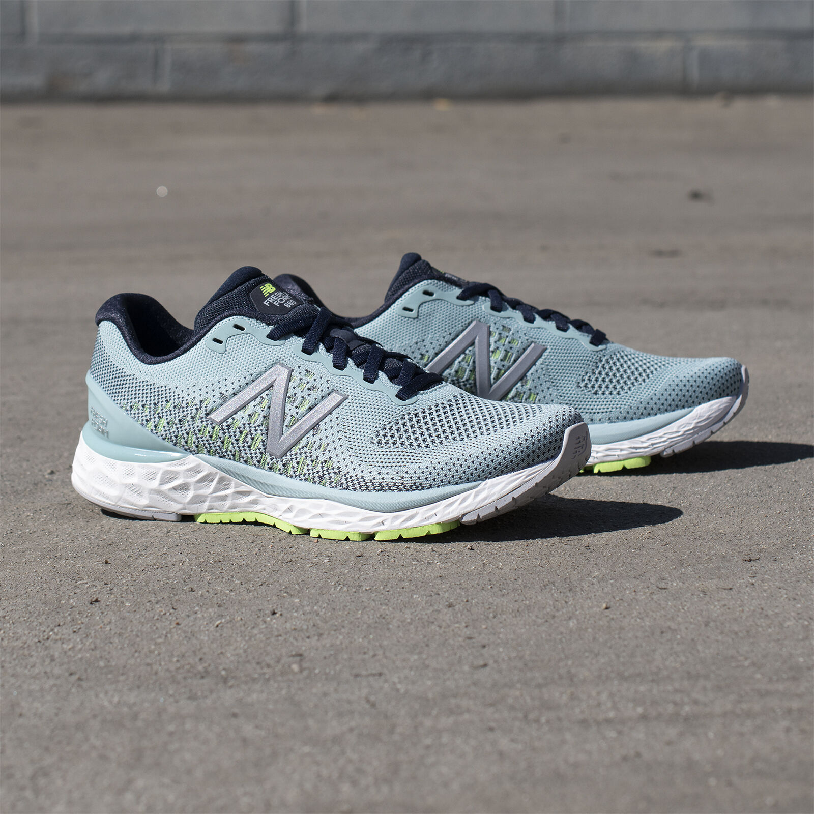 grey new balance running shoes