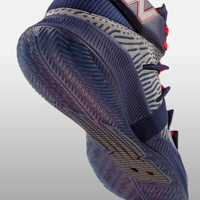 Close up of outsole and midsole of OMN1S Inspire the Dream basketball shoe