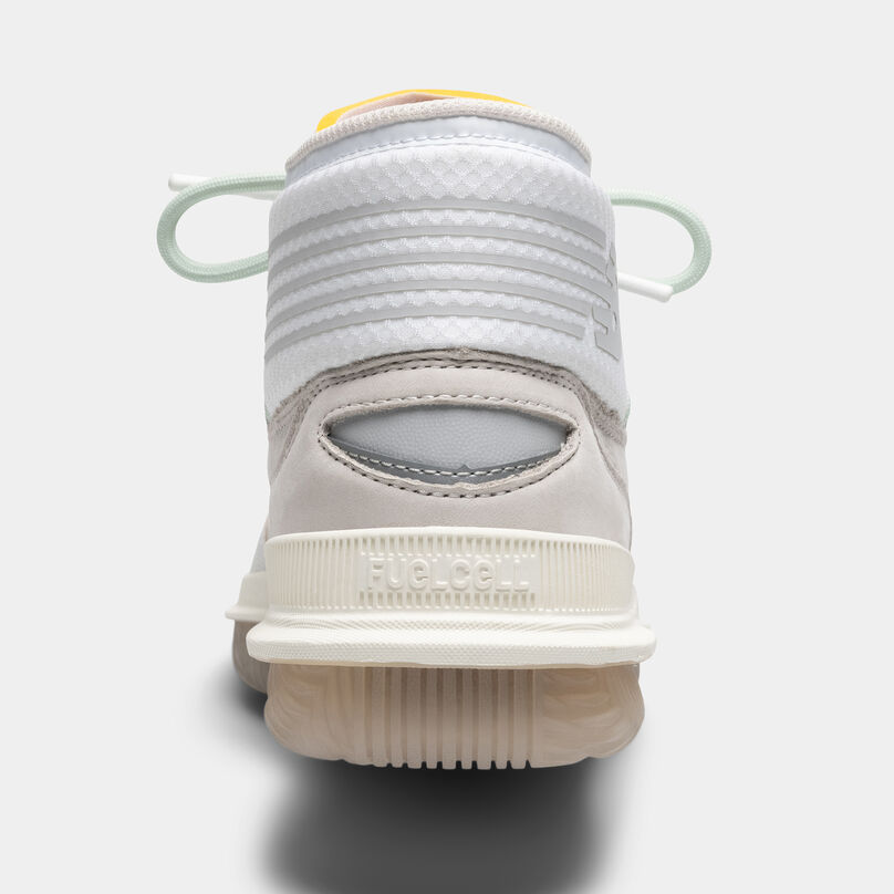 Neutral BB9000 basketball shoe detailing heel and outsole