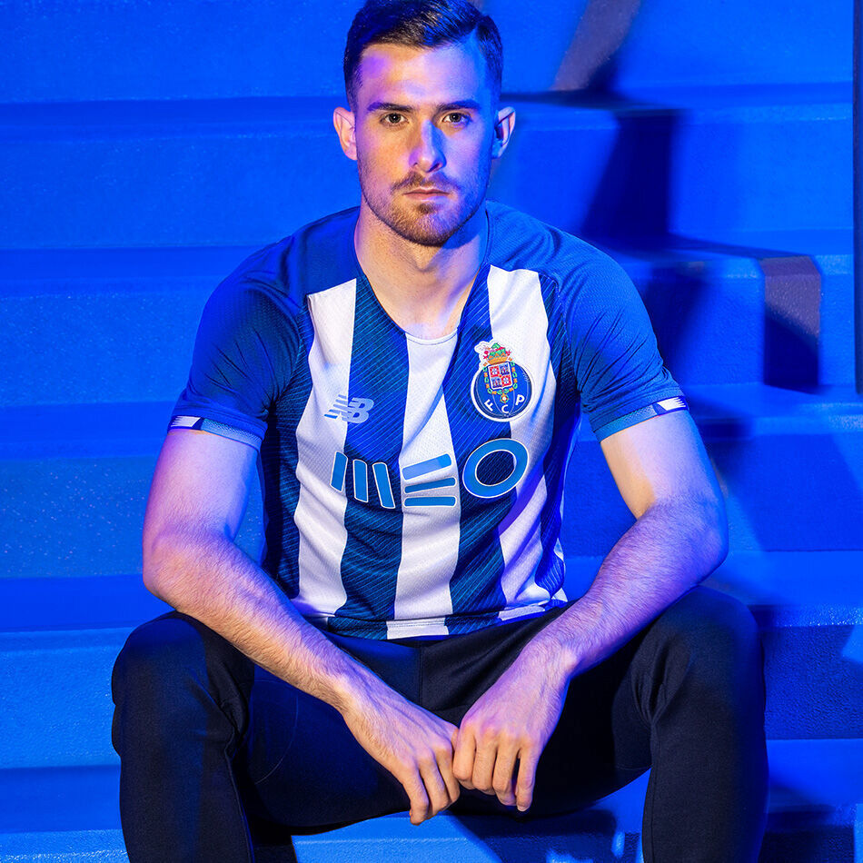 divise calcio new balance