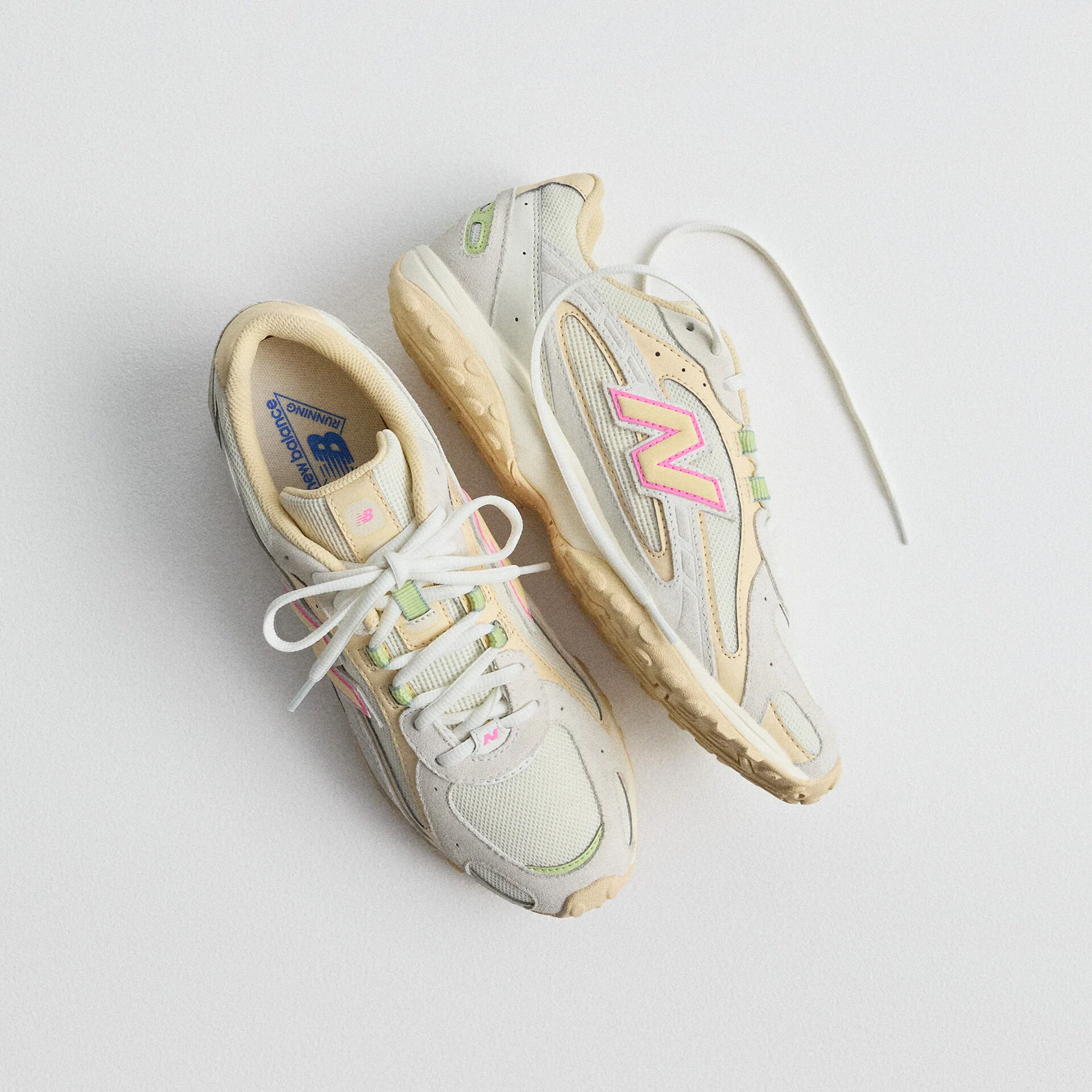 A shot of the warm skies 204L in a studio.