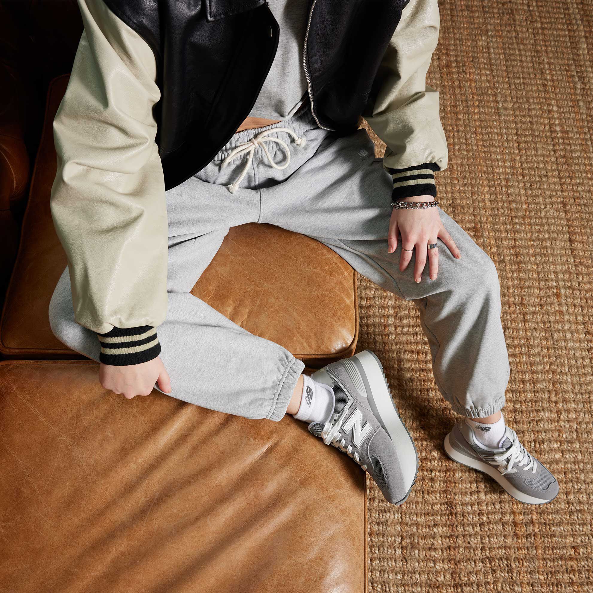 New balance fashion house piaseczno kontakt top