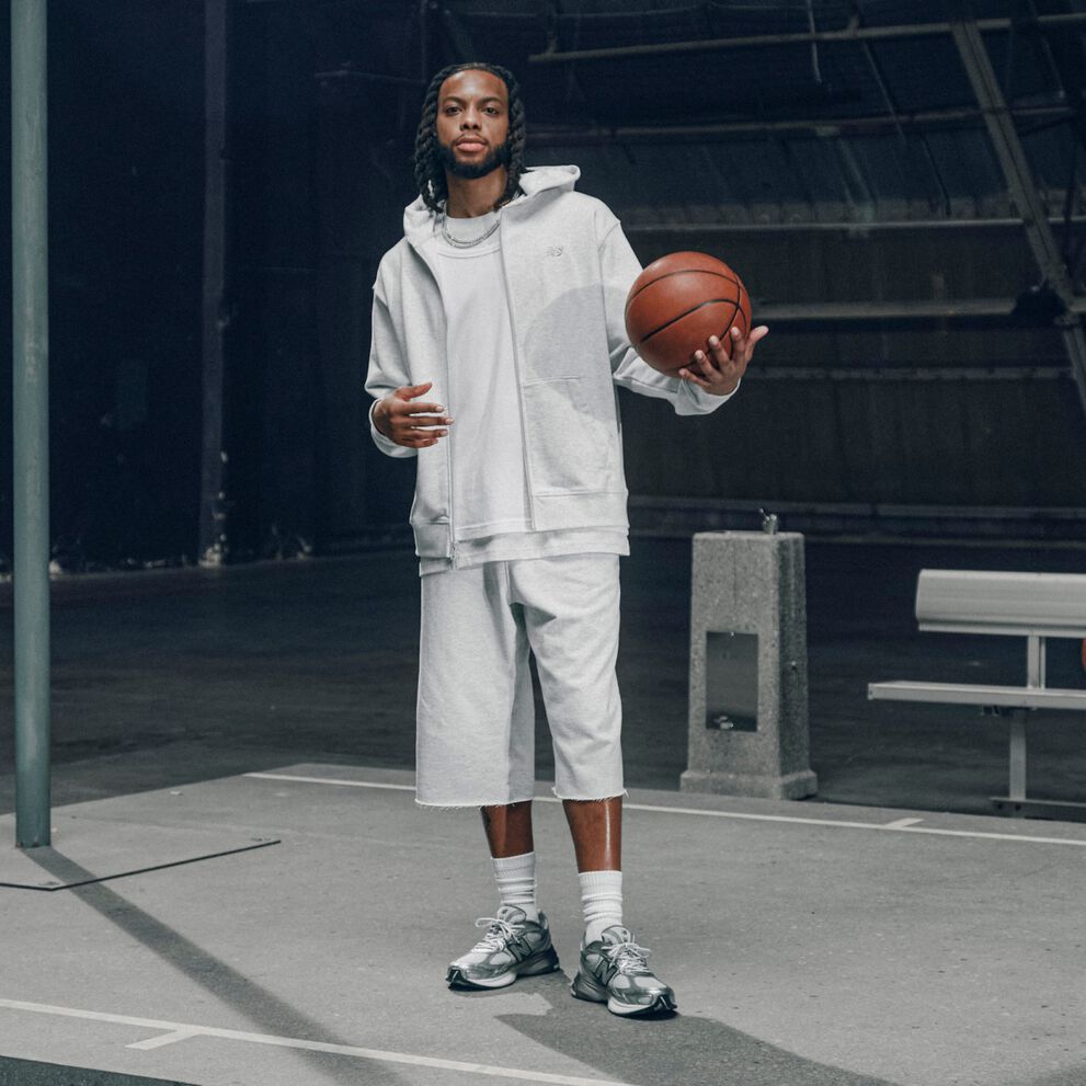 Darius Garland wearing a pair of grey ABZORB 2010
