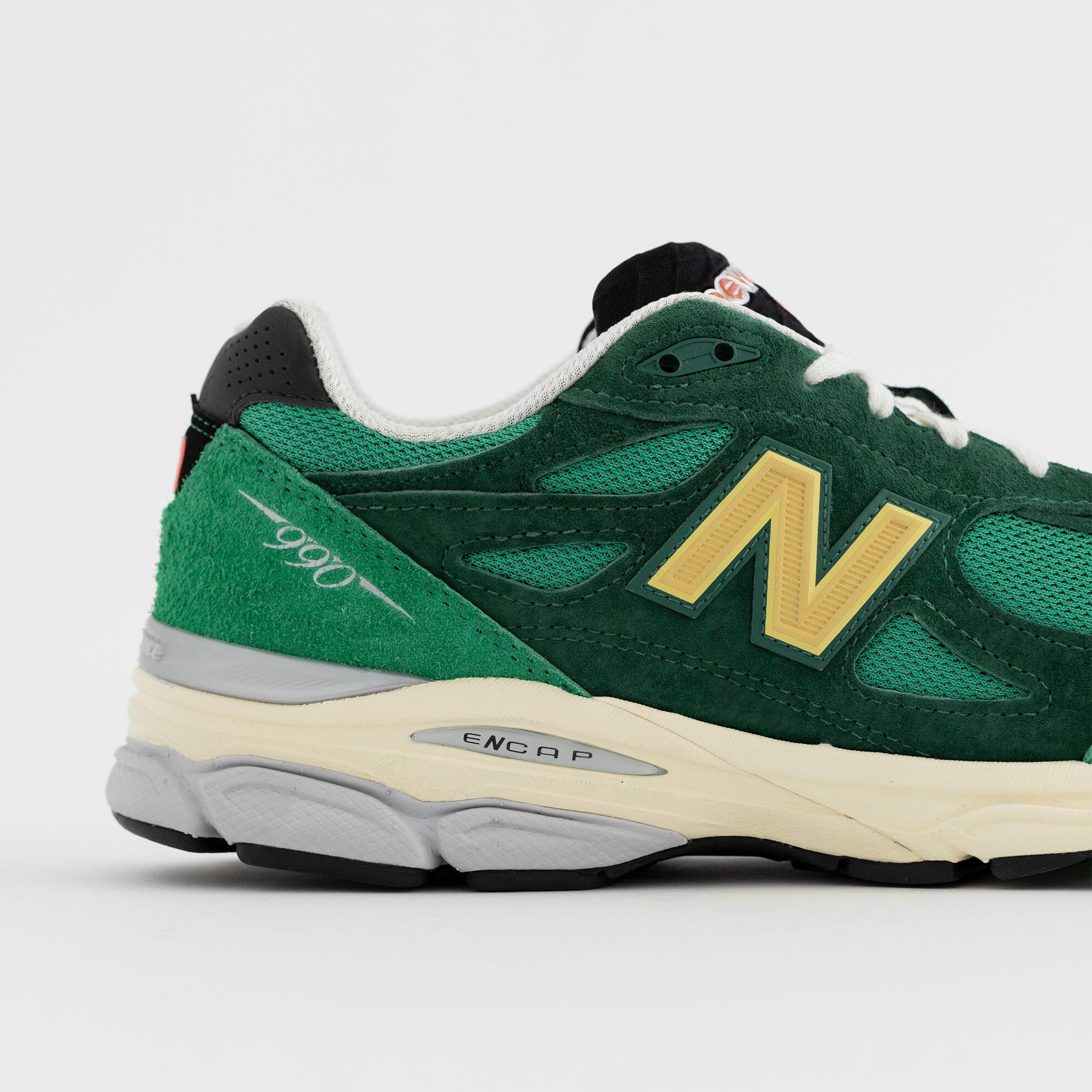MADE in USA 990v3 - New Balance