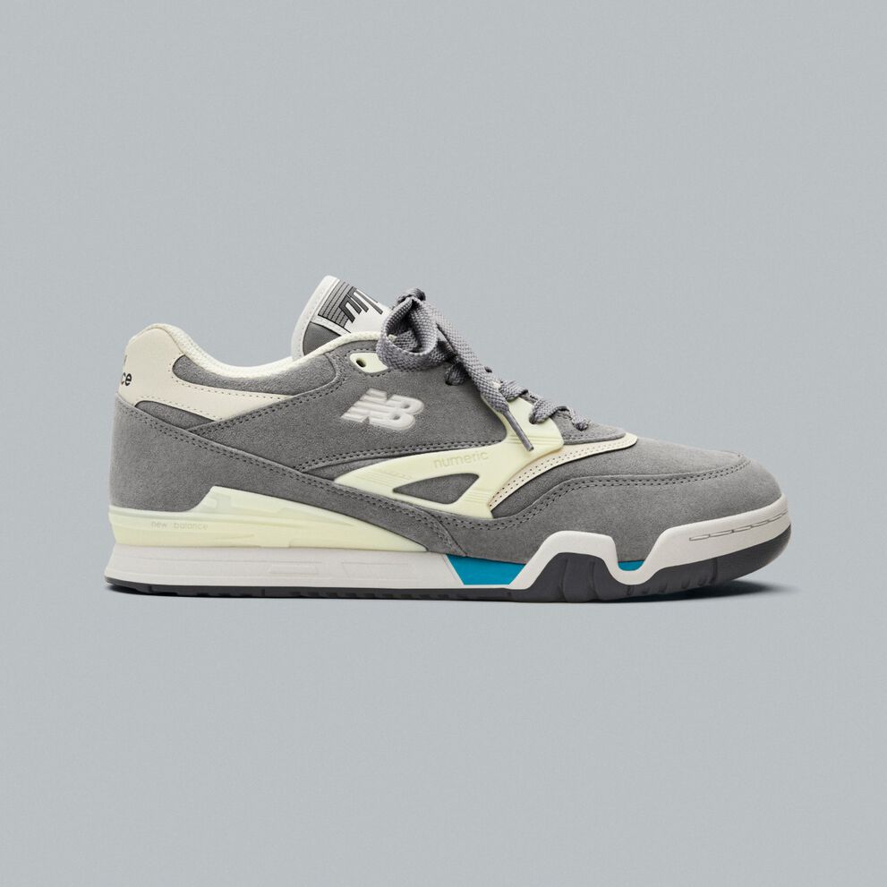 The Numeric 770 on a grey background