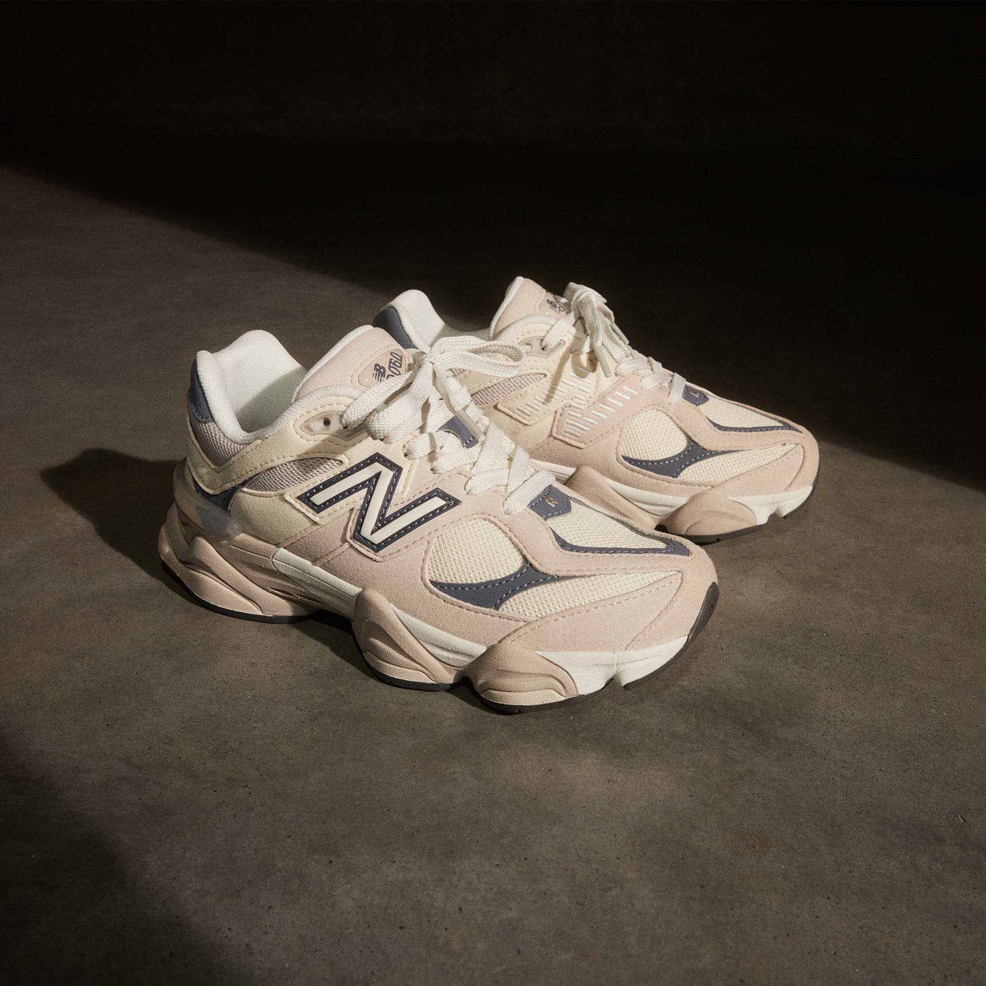 New balance 410 hook and 2024 loop