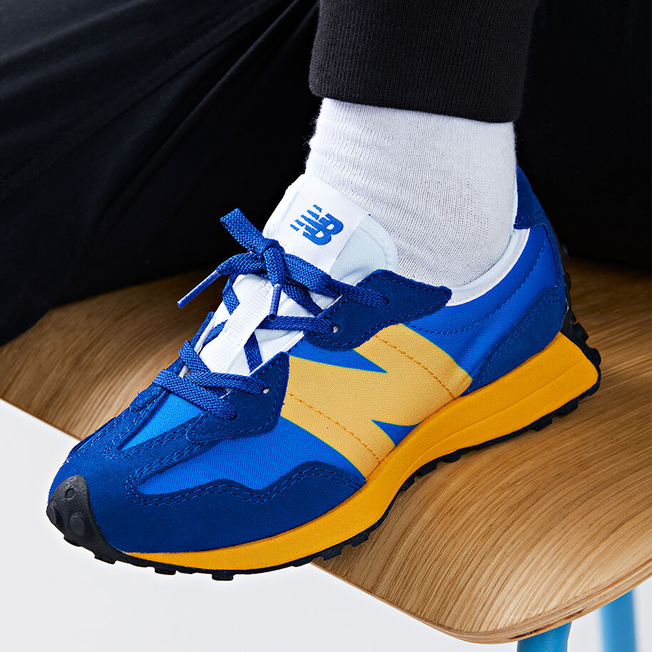 new balance 990 walking shoes