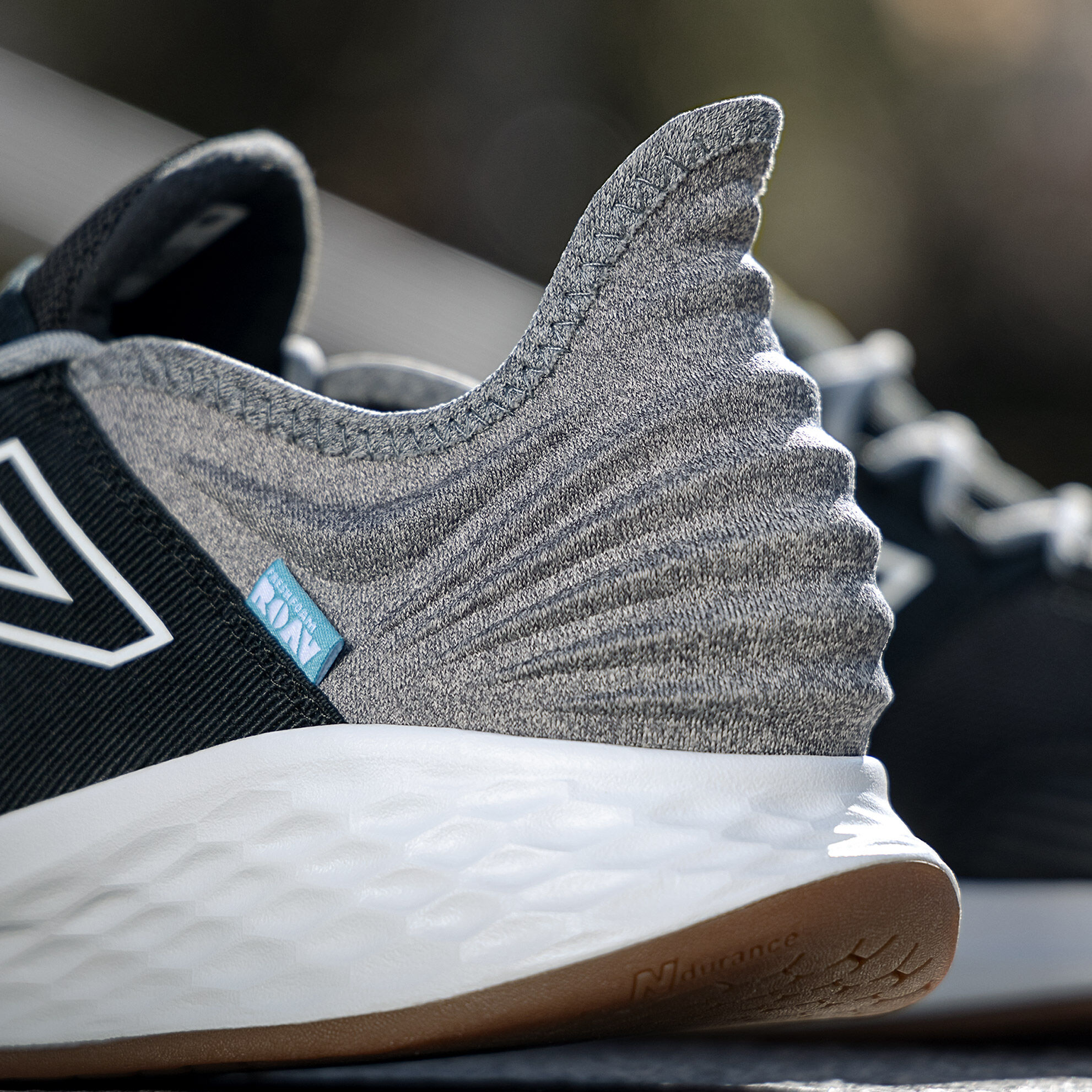 New balance fresh sale foam roav tee
