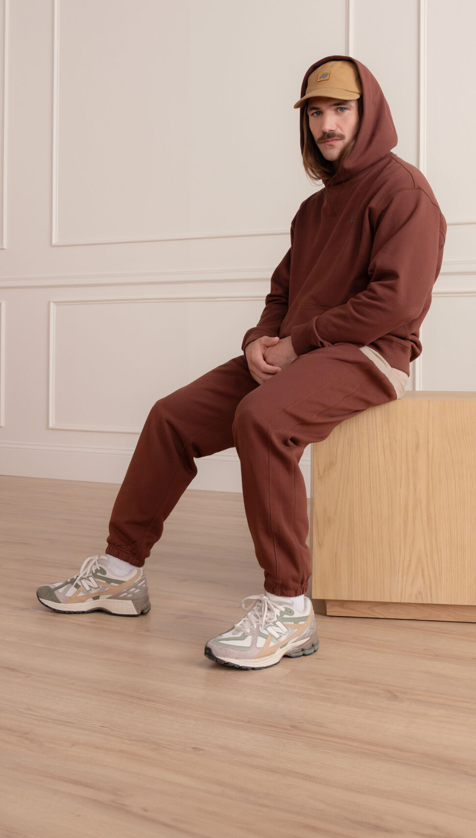 Men's new balance sweatsuit sale