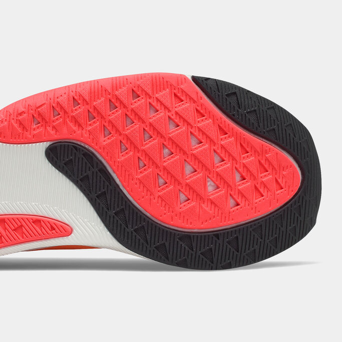 Cropped view of the bottom of a women’s NB FuelCell Rebel v2 running shoe