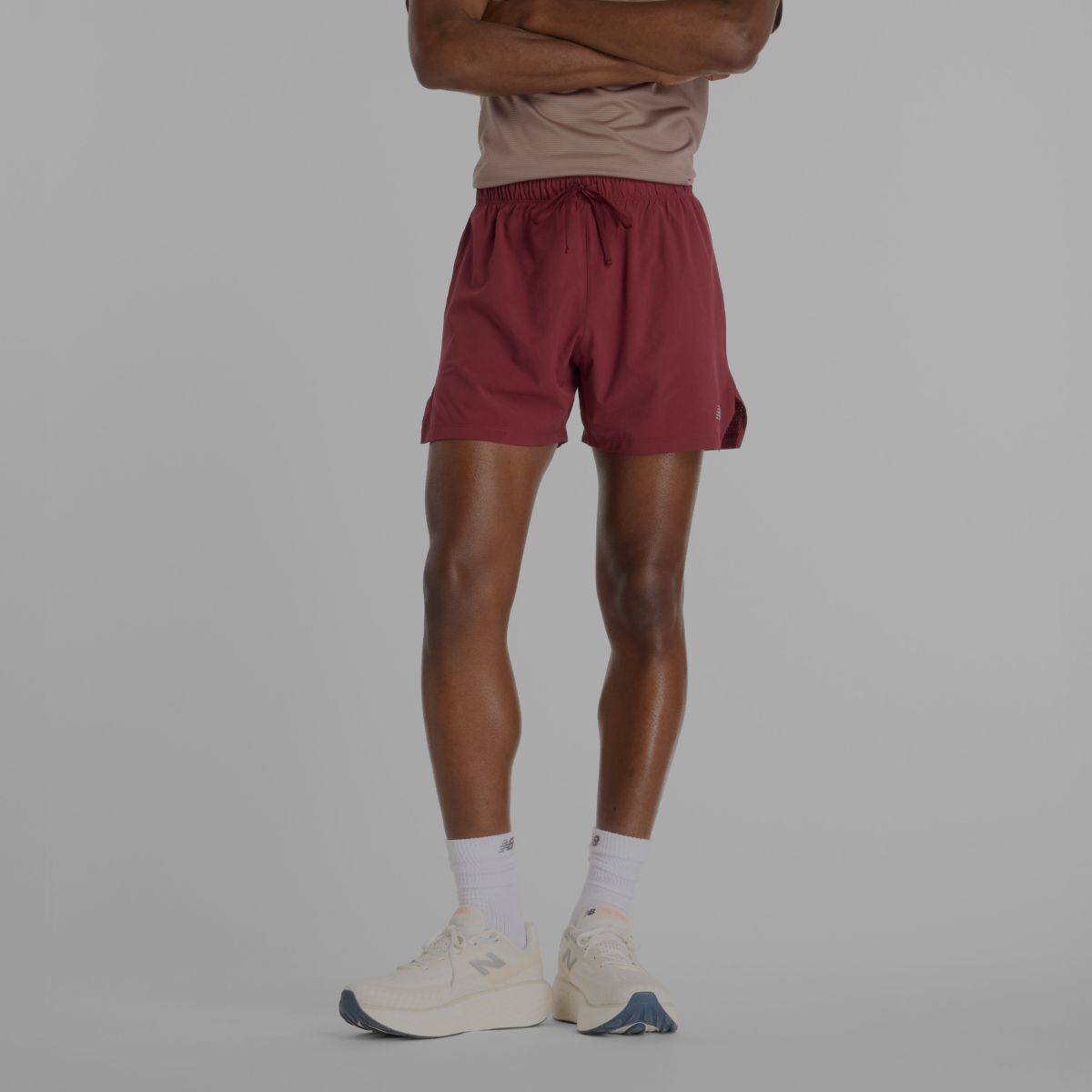 ★★New Balance★★ NBNEF22461 UNI ATHLETICS GRAPHIC SHORT S Category: Athletic Youth Shorts - New Balance Team Sports