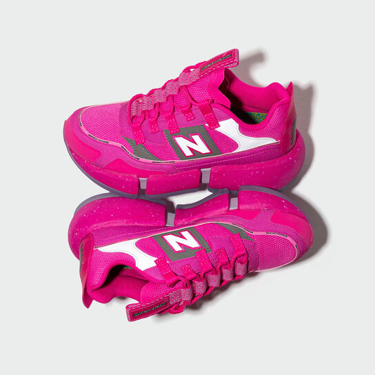 nb vision racer on feet
