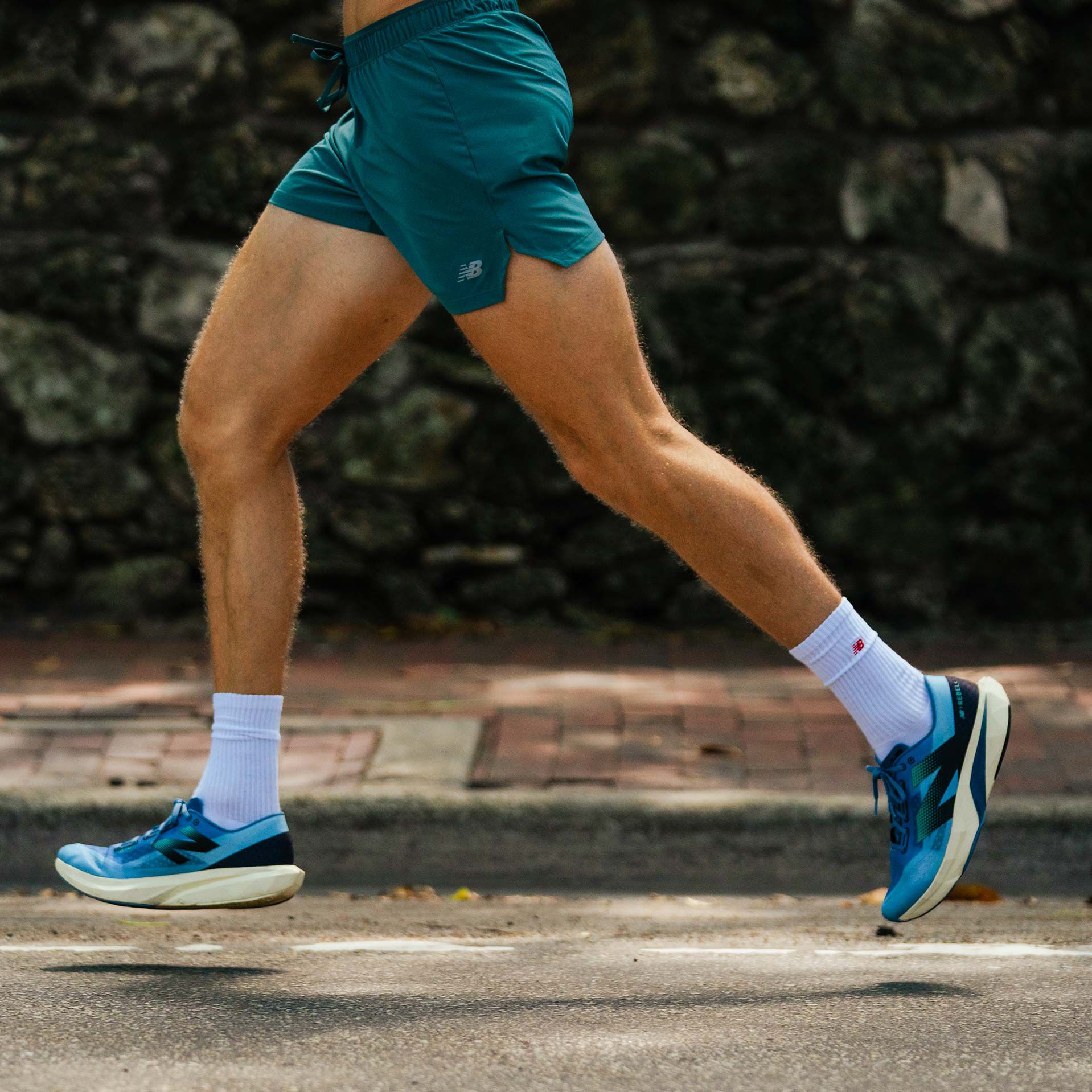 New balance carrera hombre hot sale