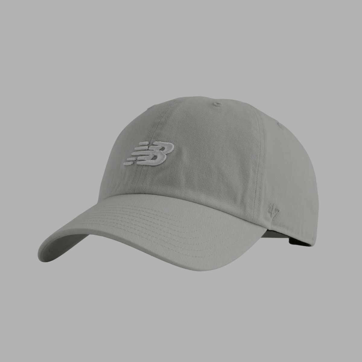 Gorra gris de New Balance.