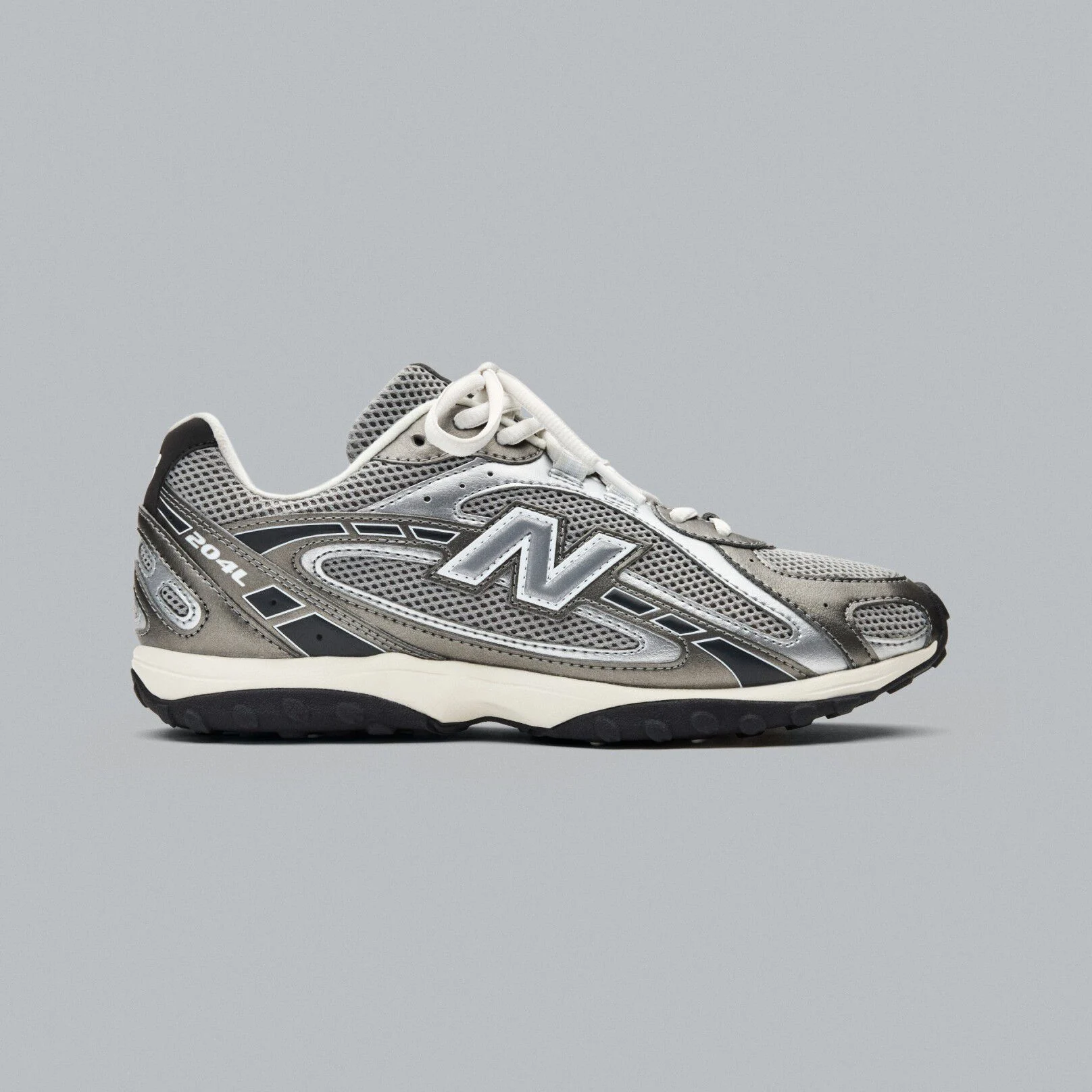 A grey 204L on a grey background